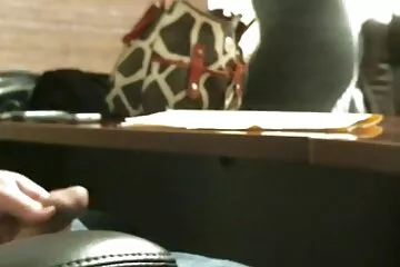 काली पोशाक में लड़की जो ट्रिपल पैठ सेक्सी मूवी पिक्चर बीपी पसंद करती है ।